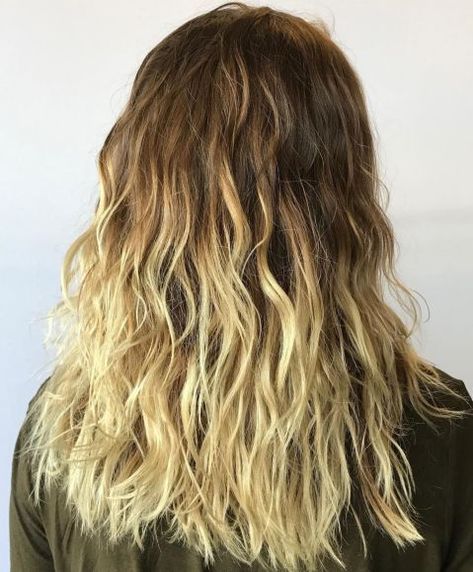 Long Blonde Balayage Shag with Perm Waves Balayage Shag, Perm Waves, Waved Hairstyle, Spiral Perm Short Hair, Loose Curl Perm, Loose Perm, Long Hair Perm, Easy Trendy Hairstyles, Spiral Perm