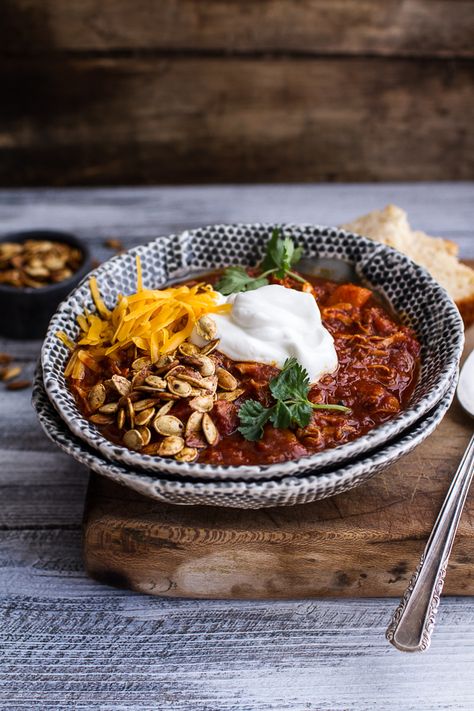 Crockpot Chipotle Pulled Pork Pumpkin Chili w/Cinnamon Roasted Pumpkin Seeds | halfbakedharvest.com @hbharvest Chipotle Pulled Pork, Pulled Pork Chili, Canned Pumpkin Recipes, Pork Chili, Recipe Crockpot, Pumpkin Chili, Roasted Pumpkin, Roasted Pumpkin Seeds, Half Baked