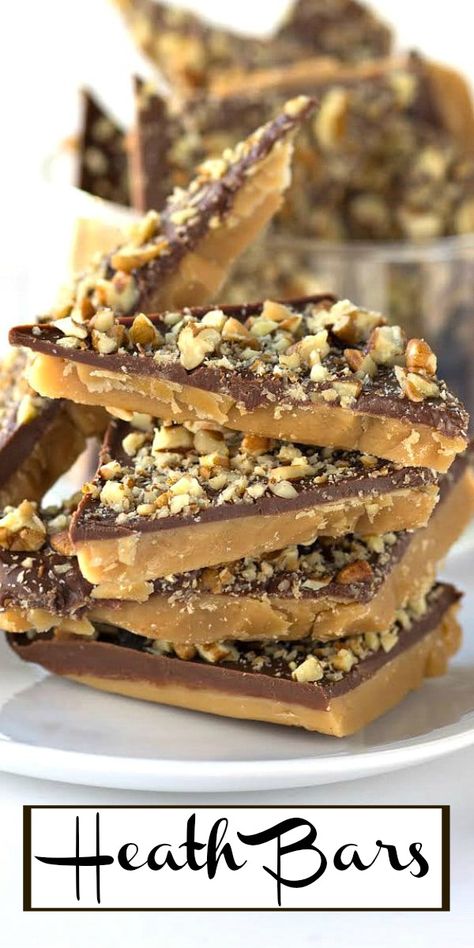 Heath Bar Recipes, Heath Candy, Candy Bar Recipe, Heath Bar, Toffee Recipe, Heath Bars, Toffee Bars, Candy Recipes Homemade, Melting Chocolate Chips