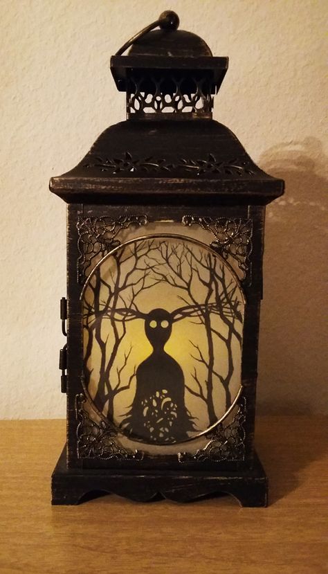 The Mondo record release of the Over the Garden Wall soundtrack had a really cool version of the Beast’s lantern on the cover that showed Wirt and Greg walking through the woods and it was such a neat... Over The Garden Wall Decorations, Over The Garden Wall Lantern, Nerd Goth, Veselý Halloween, Halloween Coustumes, Over The Garden Wall, Arte Sketchbook, Spooky Vibes, Wall Lantern