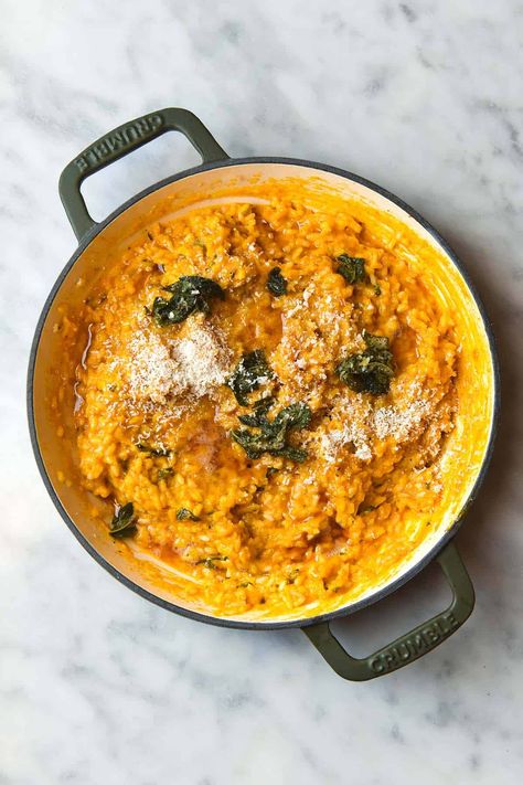 Low Fodmap Risotto, Fall Risotto, Pumpkin Risotto Recipes, Vegetarian Risotto, Ghee Recipe, Pumpkin Risotto, Winter Dishes, Winter Dinner, Vegan Parmesan