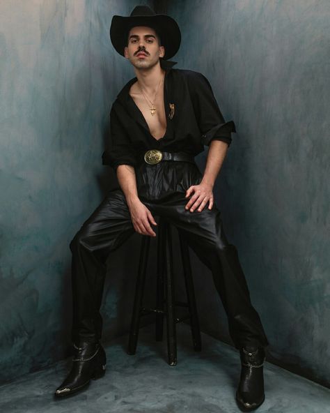 Leather Western Outfit, Western Outfit Men, Western Photoshoot, Summer Fest, King Outfit, Western Outfits Men, Drag King, Gothic Glam, Western Outfit