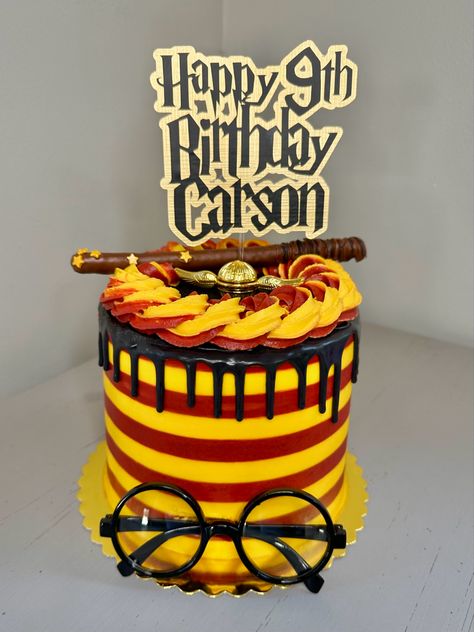 Gryffindor Birthday, Harry Potter Cake, Harry Potter Gryffindor, Harry Potter, Birthday Cake, Cake, Birthday