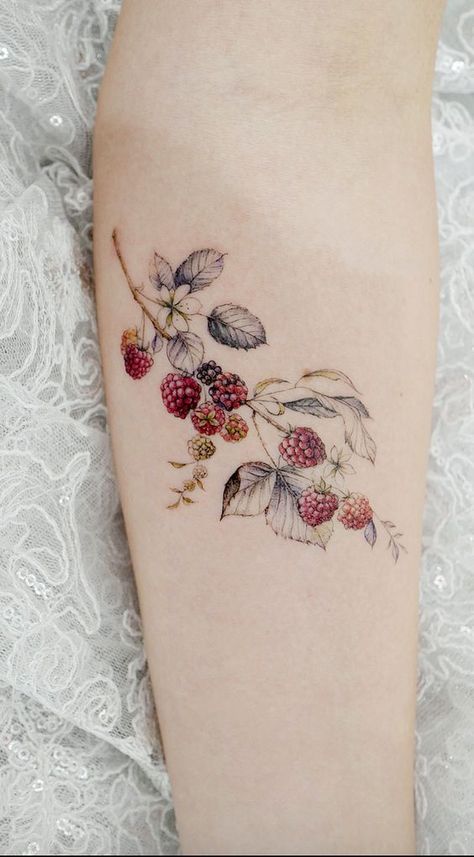 Raspberry branch tattoo on the arm | www.otziapp.com Sammi Jefcoate, Simple Flower Tattoo, Dragons Tattoo, Tattooed Models, Flower Simple, Model Tattoo, Skin Tattoo, Shape Tattoo, Cat Tattoos