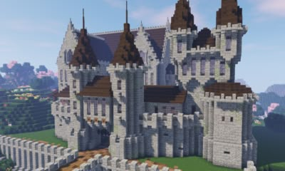 Castle In Minecraft, Minecraft Medieval Castle, Minecraft Medieval Village, Minecraft Castle Blueprints, Minecraft Castle Designs, Minecraft Kingdom, Minecraft House Ideas, Minecraft Mansion, Bangunan Minecraft