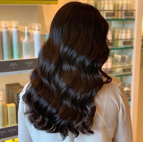 Drybar Old Fashioned, Dry Bar Old Fashioned Hair, Drybar Hairstyles, Drybar Blowouts, Dry Bar Blowout, Old Fashioned Hairstyles, Blowout Curls, The Perfect Blowout, Perfect Blowout