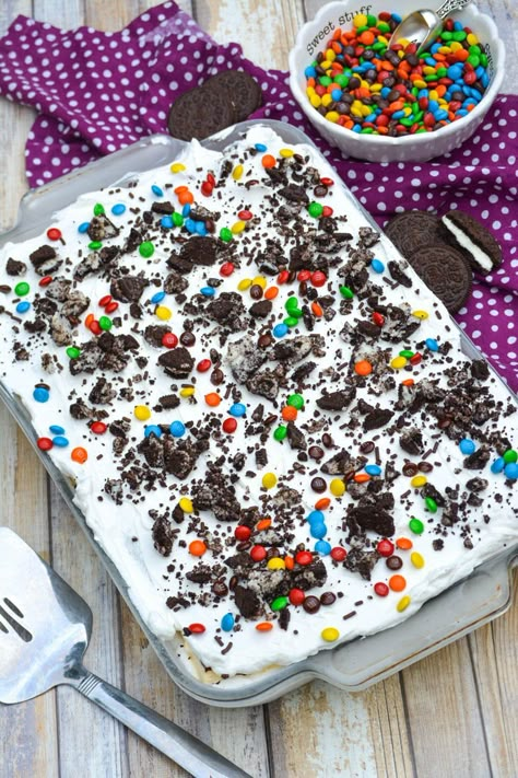 Ice Cream Bar Cake Recipe, Quick Ice Cream Desserts, I’ve Cream Birthday Cake, Frozen Ice Cream Cake, Ice Cream Sandwiches Cake, Oreo Ice Cream Sandwich Cake, Ice Cream Sandwich Cake Recipe Easy, Ice Cream Cake With Ice Cream Sandwiches, Icecream Sandwich Cake