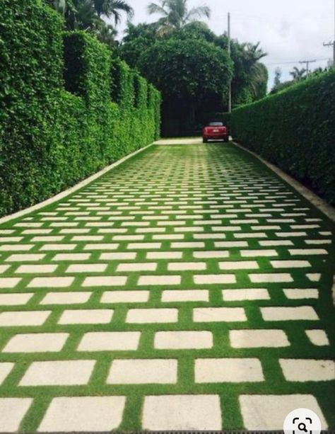 Concrete Paver Patio, Beautiful Gardens Landscape, Stepping Stone Paths, Walkway Design, Outdoor Walkway, Walkway Ideas, Driveway Landscaping, Garden Walkway, Desain Lanskap