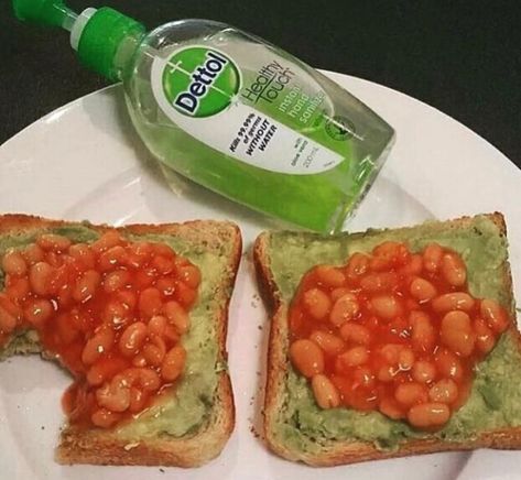 Cursed Images That Are Making Us Wanna Gouge Our Eyes Out (46 Images) - Wtf Gallery Beans Where They Shouldnt Be, Beans In Places They Shouldnt Be, Cursed Food, Gross Food, Weird Food, Master Chef, Gordon Ramsay, I Want To Eat, Baked Beans