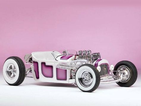 Hot Rod with Purple accents.. Pink Vehicles, Mussel Cars, Bobber Harley, Rolling Car, Harley Shovelhead, Bucket Ideas, Kustom Cars, T Bucket, Kustom Kulture