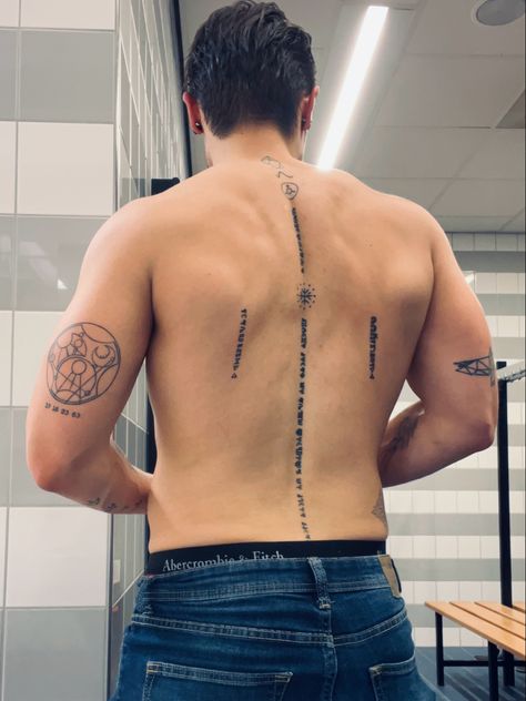 Symmetrical Back Tattoo Men, Half Back Tattoo Men, Spine Tattoo Men, Spine Tattoos For Men, Back Tattoo Inspiration, Tattoo Espalda, Spinal Tattoo, Tattoo Inspiration Men, Back Tattoos For Guys