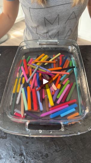 Kids will love this easy and fun hack! | Kids will love this easy and fun hack!

Lauren melts crayons and places them into molds to make giant crayons. | By Allie and FriendsFacebook Pumpkin Crayon Melting Diy, Melt Crayons In Molds, How To Melt Crayons Into Molds, Crayon Molds Diy, Diy Crayons Melting, Melted Crayon Molds, Pumpkin Crayon, Melted Crayon Crafts, Crayon Melting