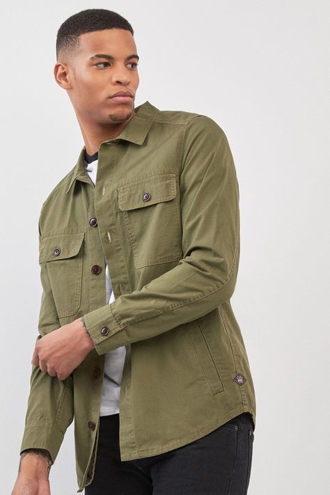 Green Overshirt Outfit, Overshirt Outfit Men, Green Overshirt, Post Apocalyptic Outfit, Mens Casual Shirts, Shirts Plain, Men's Casual Shirts, Mens Casual Outfits Summer, Barbour International