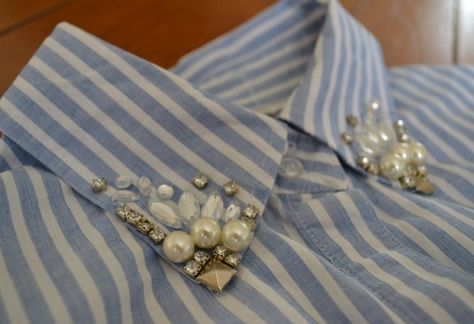 Shirt Collar Embellishment, Rhinestone Collar Shirt, Embellished Collar Blouse, Diy Embellishments Clothes, Collar Embellishments, Embellished Collar Shirt, Shirt With Pearls, Collar Work, Jeweled Collar