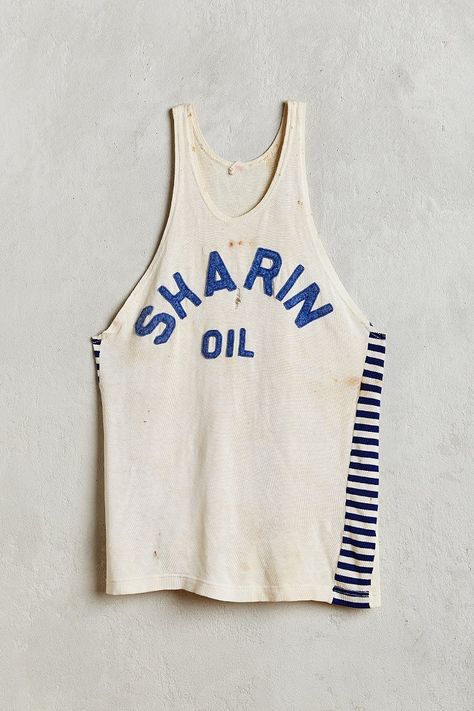 Vintage Sports Shirt, Vintage Tanks, Vintage Athletic Wear, Workwear Vintage, Etiquette Vintage, Vintage Sportswear, Vintage Tank, Vintage Jerseys, Urban Renewal