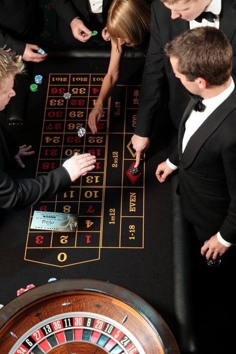 Roulette Table, Casino Table, Hotel Inspiration, Casino Royale Party, Casino Night Party, Casino Outfit, Gambling Party, Casino Night, Casino Royale