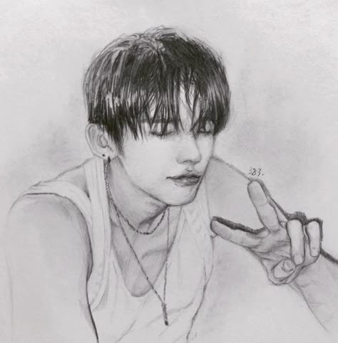 Yeonjun Drawing Easy, Yeonjun Drawing Pencil, Txt Drawings Easy, Yeonjun Sketch, Kpop Drawings, Easy Drawings Sketches, Graffiti Drawing, Txt Yeonjun, Korean Art