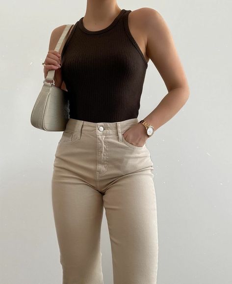 Brown Racer Top Outfit, Brown Top Jeans Outfit, Brown And White Outfit Ideas, Beige Colour Jeans Outfit, Jeans Top Combination For Women, Cream Colour Pant Outfit For Women, Cream And Brown Outfits For Women, Different Shades Of Brown Outfit, Warm Brown Outfit