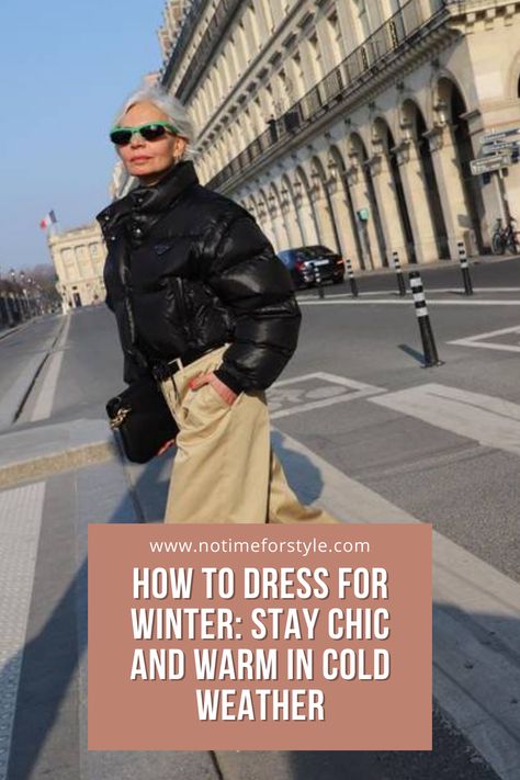 Master the art of winter fashion with our expert tips on staying chic and warm. Learn how to dress for cold weather, layer stylishly, and rock cozy knits. #WinterFashion #StayWarmAndStylish #ColdWeatherStyle Black Winter Outfits, Dress For Cold Weather, Moda Over 40, Dress In Winter, Dress For Winter, Cold Weather Dresses, Warm Jackets, Wool Wrap Coat, Winter Outfits Warm