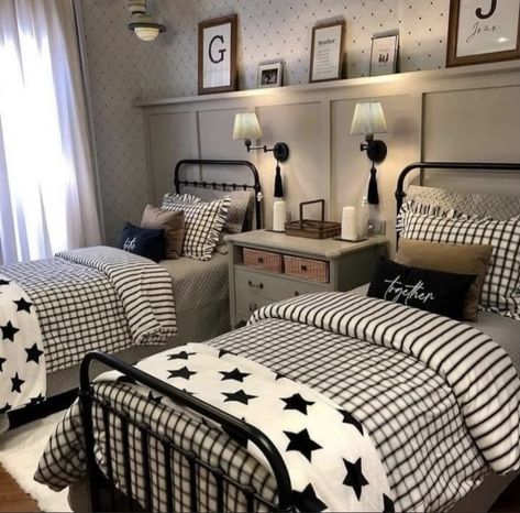 Twin Beds Guest Room, Dream Home Office, Boys Shared Bedroom, Boys Bedroom Makeover, Big Boy Bedrooms, Boy Bedroom Design, Shared Bedroom, Twin Beds, Casa Vintage