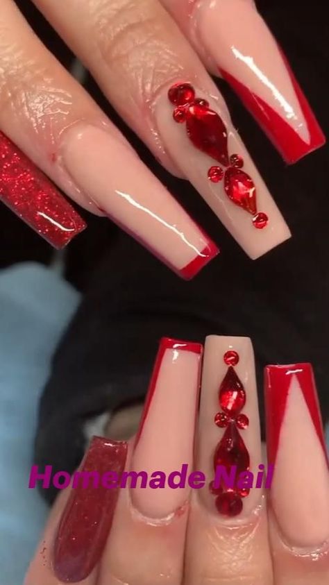 Cute Summer Nail Ideas, Beach Nails Art, Quince Nails, Long Red Nails, Quinceanera Nails, 2023 Beach, Summer Nail Ideas, Red Acrylic Nails, Long Acrylic Nail Designs