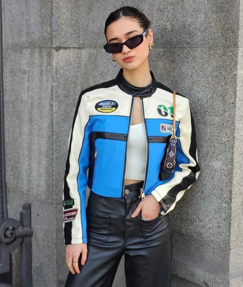 Kpop Racer Outfits, Racer Jacket Outfit Women, Racer Jacket Outfit, Pantalon Vinyl, Race Outfit, Woman In Suit, Jacket Outfit Women, Chinese Fashion Street, Pakaian Feminin