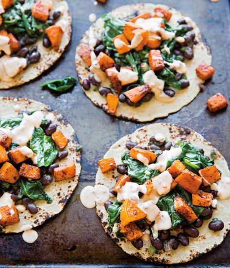 Butternut Squash Spinach, Chipotle Crema, Easy Taco Recipes, Black Bean Tacos, Bean Tacos, Roasted Butternut, Roasted Butternut Squash, Squash Recipes, Taco Recipes