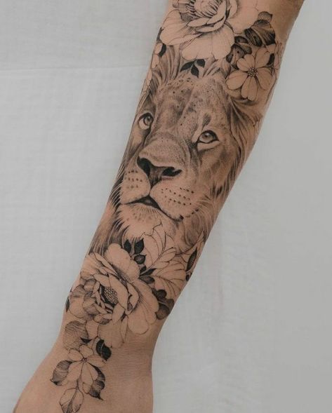 Unique Flower Tattoos Forearm, Feminine Lion Tattoo For Women, Lion Tattoo Design Feminine, Lion King Decorations, Lion Paintings, Lions Tattoo, Leg Tattoos Small, Lion Nursery Art, Lamb Tattoo