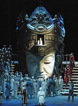 G. Puccini, Turandot at the Finnish National Opera, April 16 2005 (GF) Turandot Opera, Design Stage, A Night At The Opera, Stage Set Design, Set Design Theatre, Theatre Stage, Theatre Design, Scenic Art, Theatre Arts