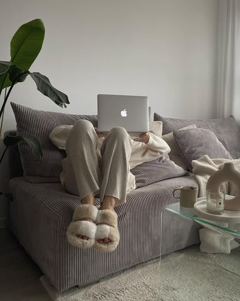 Morning Beige Aesthetic, Blissful Aesthetic, Beige Comfy Aesthetic, Cozy Day Aesthetic, Coffee On Bed Aesthetic, Cozy Girl Aesthetic Black Women, Heslthy Girl Asthetic, Morning Routine Aesthetic, Lounge Aesthetic