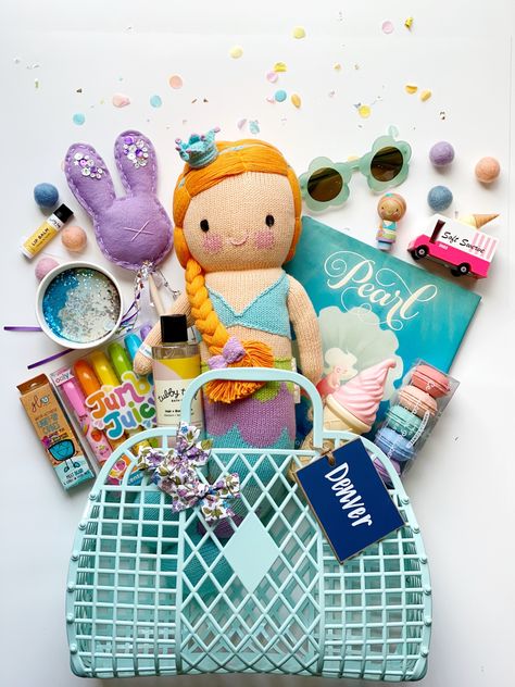 Easter Baskets 2020 – Klos + Co Beach Easter Basket Ideas, Big Kid Easter Basket Ideas, Birthday Hampers For Kids, Nails Ideas Easter, Easter Projects For Kids, Easter Nails Ideas, Easter Hampers, Easter Baskets For Kids, Kids Hamper