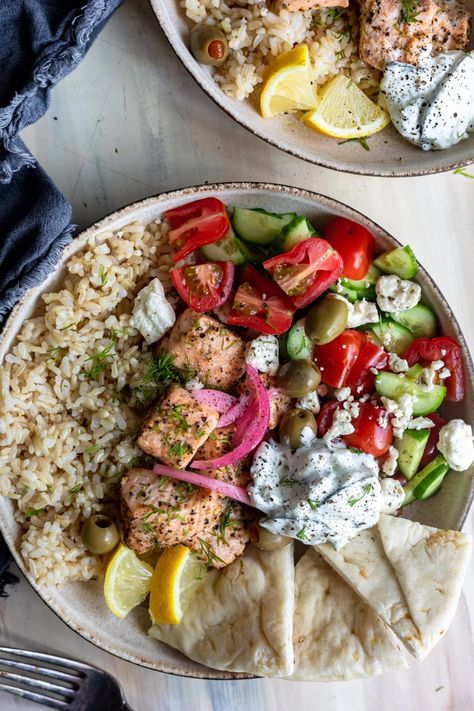 Mediterranean Bowl Aesthetic, Luna Grill Santorini Bowl Recipe, Mediterranean Salmon Salad, Meditterean Bowl, Salmon Greek Bowl, Greek Salmon Bowl, Mediterranean Salmon Bowl, Mediterranean Dishes Healthy, Mediterranean Diet Aesthetic