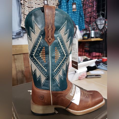 Comfortable Lightweight Womens Boot Cute Western Clothes For Women, Women’s Cowgirl Boots, Women’s Cowboy Boots, Country Wishlist, Teal Cowgirl Boots, Cowboy Boots Aesthetic, Cute Cowboy Boots, Womens Western Boots, Ariat Womens Boots