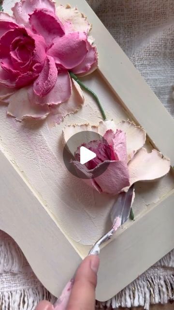 June on Instagram: "Embossed flower texture hand painting" Textured Flower Art, 3d Flower Painting, Paintings Techniques, 3d Texture Painting, Pour Painting Techniques, Emboss Painting, Foam Clay, Pour Paintings, Textured Paint