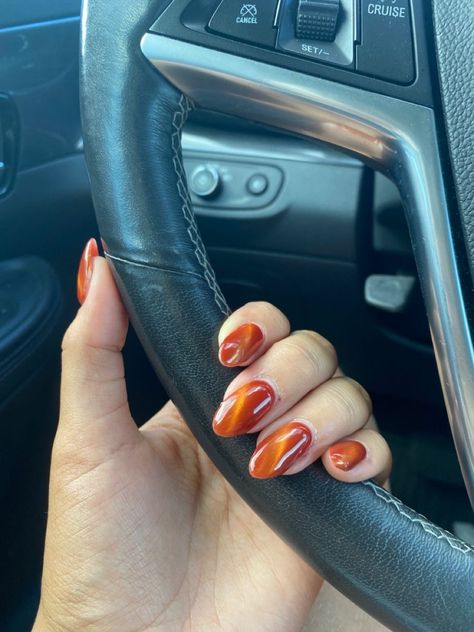 Fall Color Changing Nails, Burnt Orange Shimmer Nails, Burnt Orange And Tan Nails, Fall Nails Ideas Autumn Burnt Orange, Shimmery Orange Nails, Burnt Orange Nails With Chrome, Orange Magnetic Nails, Orange Nails Ideas Fall, Orange And Maroon Nails