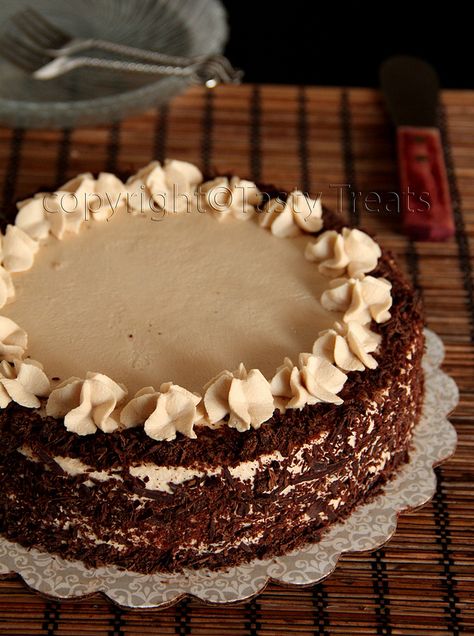 Tasty Treats: Coffee Mascarpone Cream Cake Espresso Recipes, Coffee And Cake, Cake Mug, Mascarpone Cream, Chocolate Heaven, Food Baby, Healthy Cake, Cake Donuts, Cake Roll