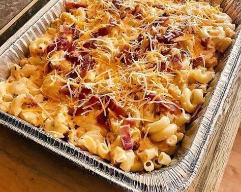 Smoker Mac And Cheese, Smoked Mac N Cheese, Smoked Mac N Cheese Recipe, Smoked Mac And Cheese, Smoker Ideas, Bacon Mac And Cheese, Pellet Smoker, Pellet Grill Recipes, Traeger Recipes