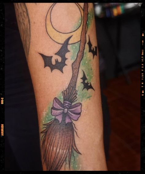 Broom Tattoo, Broom Flower, Stick Tattoo, Magic Broom, Pumpkin Tattoo, Witches Broom, App Filter, Airbrush App, A Broom