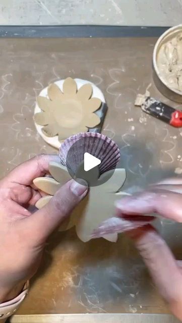 Making Clay Flowers, Ceramic Flower Tutorial, Pottery Flowers Ideas, Clay Flowers How To Make, Ceramic Flowers How To Make, Pottery Flowers, How To Make Ceramic, Flower Pottery, Pottery Sale