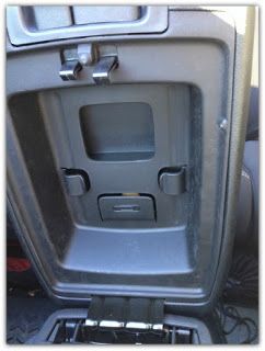 Jeep Diy Ideas, Jeep Jku Accessories, Jeep Hair Ideas, Jeep Wrangler Jku Ideas, White Jeep Accessories, Jeep Sahara Accessories, Jeep Wrangler Rubicon Accessories, Jeep Organization Ideas, Jeep Diy Projects