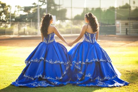 Quinceanera.com on Instagram: “"Happy Sweet 15 Birthday to the Sigala twins!!! Today they celebrate their Quinceañera with family and friends in Alhambra & Whittier area.…” Twins Quinceanera Ideas, Twin Quinceanera Ideas, Twin Quinceanera, Quinceañera Planning, Quince Pics, Sweet 15 Birthday, Quinceanera Photoshoot, Quinceanera Planning, 15 Birthday