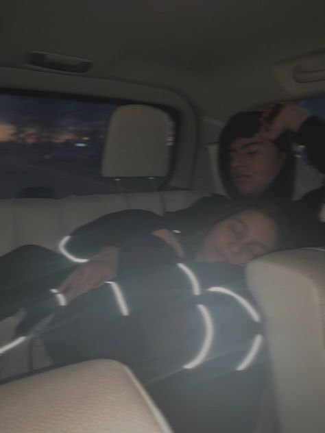 Sleeping In Car Aesthetic Couple, Car Cuddling Couples, Sleepy Couple Aesthetic, Couple Goal In Car, Car Cuddles Couples Backseat, Couple Snuggle Aesthetic, Car Cuddles Couples, Cute Couple Pics Cuddling, Couple In A Car Aesthetic