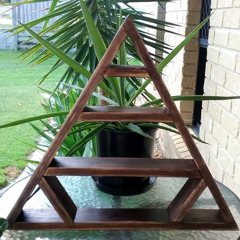 Display Crystals, Triangle Shelves, Crystal Display Shelf, Wood Pallet Crafts, Spiritual Room, Crystal Shelf, Simple Woodworking Plans, Triangle Shelf, Crystal Shelves