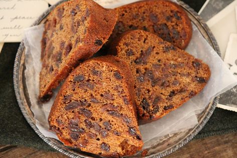 Boiled Raisin Spice Cake, Boiled Cake Recipes, Apple Raisin Cake, Raisin Paste, Boiled Raisin Cake Recipe, Boiled Raisin Cake, Rasin Bread, Raisin Cake Recipe, Orange Bread Recipe