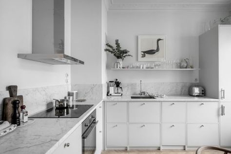 Kitchen Scandinavian, 아파트 인테리어, Scandinavian Kitchen, Kitchen Marble, Scandinavian Home, Living Room Interior, Interior Design Inspiration, White Kitchen, A Kitchen