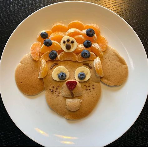 Kids Food Ideas on Instagram: “🐶Z O O M E R • P A N C A K E S 🥞 . This is the latest fabulous Paw Patrol pancake creation by @pancakesorcupcakes 👌🏽👌🏽 . Swipe to see the…” Paw Patrol Breakfast Ideas, Paw Patrol Pancakes, Paw Patrol Breakfast, Kids Food Ideas, Pancake Ideas, Birthday Pancakes, Kids Dishes, Chase Paw Patrol, Kid Food