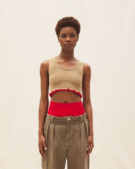 LE BANDEAU SANTON Brown Image, Clothing Catalog, Top Shirt Women, Colour Light, Brown Top, Cropped Tank Top, Clothing Patterns, Light Brown, Fashion News