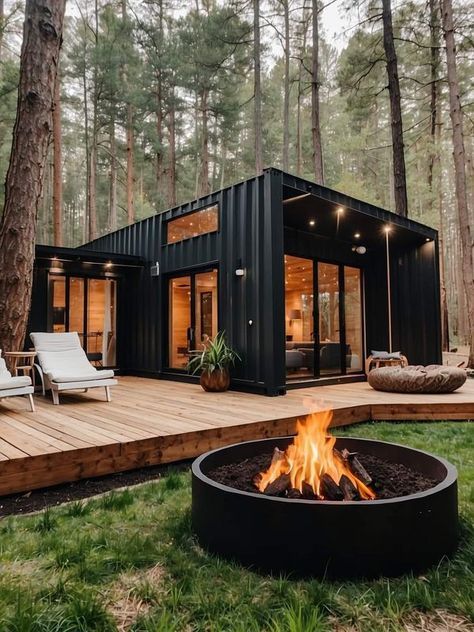 Modern Tiny House Exterior, Shipping Container Tiny Home, Modern Cottage Homes, Trailer House, Small House Blueprints, Storage Container Homes, Smart Home Design, Container House Plans, Casa Container