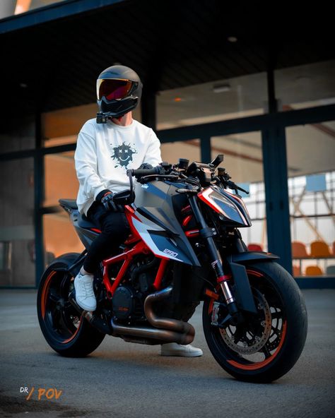 Ktm Superduke 1290, Ktm Lover, Ktm Super Duke, Duke Bike, Sports Bike, Biker Aesthetic, Artisanal Design, Beautiful Eyes Pics, Motorcycle Men