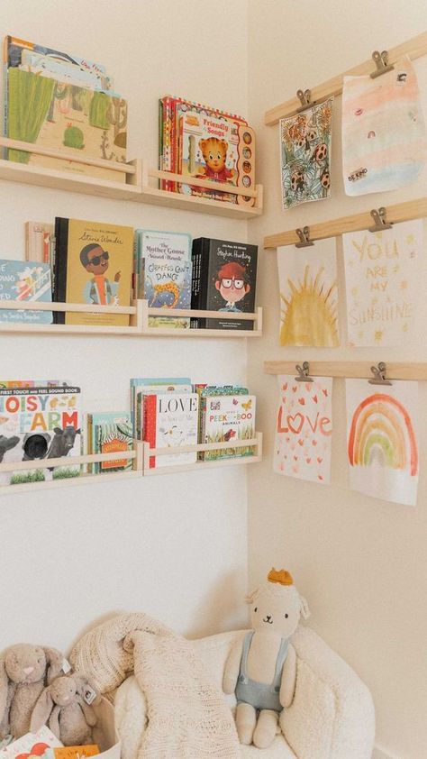 Kid Room Wall Storage, Toy Room Book Shelves, Shelving Ideas For Playroom, Simple Diy Storage Ideas, Kids Bedroom Book Storage, Kids Display Shelves, Children’s Art Display, Space Saving Classroom Ideas, Playroom Art Storage